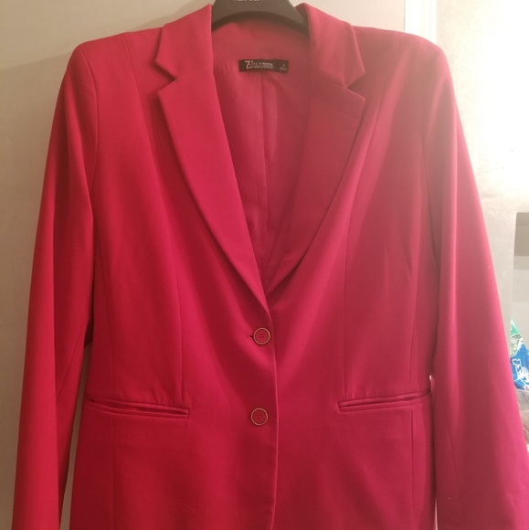red blazer size 18
